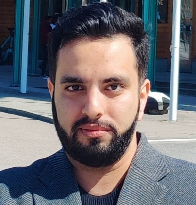 I am Amir Hossein Kalantari, ESR13 and PhD student at ITS, University of Leeds. I received my BSc degree in civil engineering and M.Sc. degree in transport engineering in 2015 and 2018, respectively. I started taking interest in human factors and traffic psychology in 2015 when I started to investigate the prevalence of distracted driving, the related psychosocial factors, and its association with drivers’ at-fault accidents among Iranian drivers employing mathematical models. Since 2020, I have been working on modelling and simulating road user interactions using both naturalsitic and lab data. 